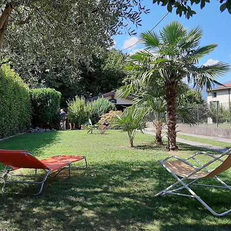 Ferienwohnung Casa Luce E Aria Colico Exterior foto